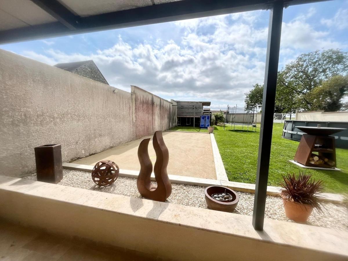 Le Retro Champlay Villa Exterior photo