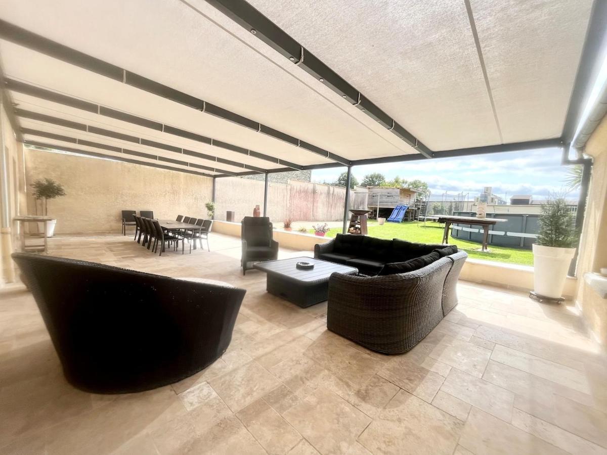 Le Retro Champlay Villa Exterior photo